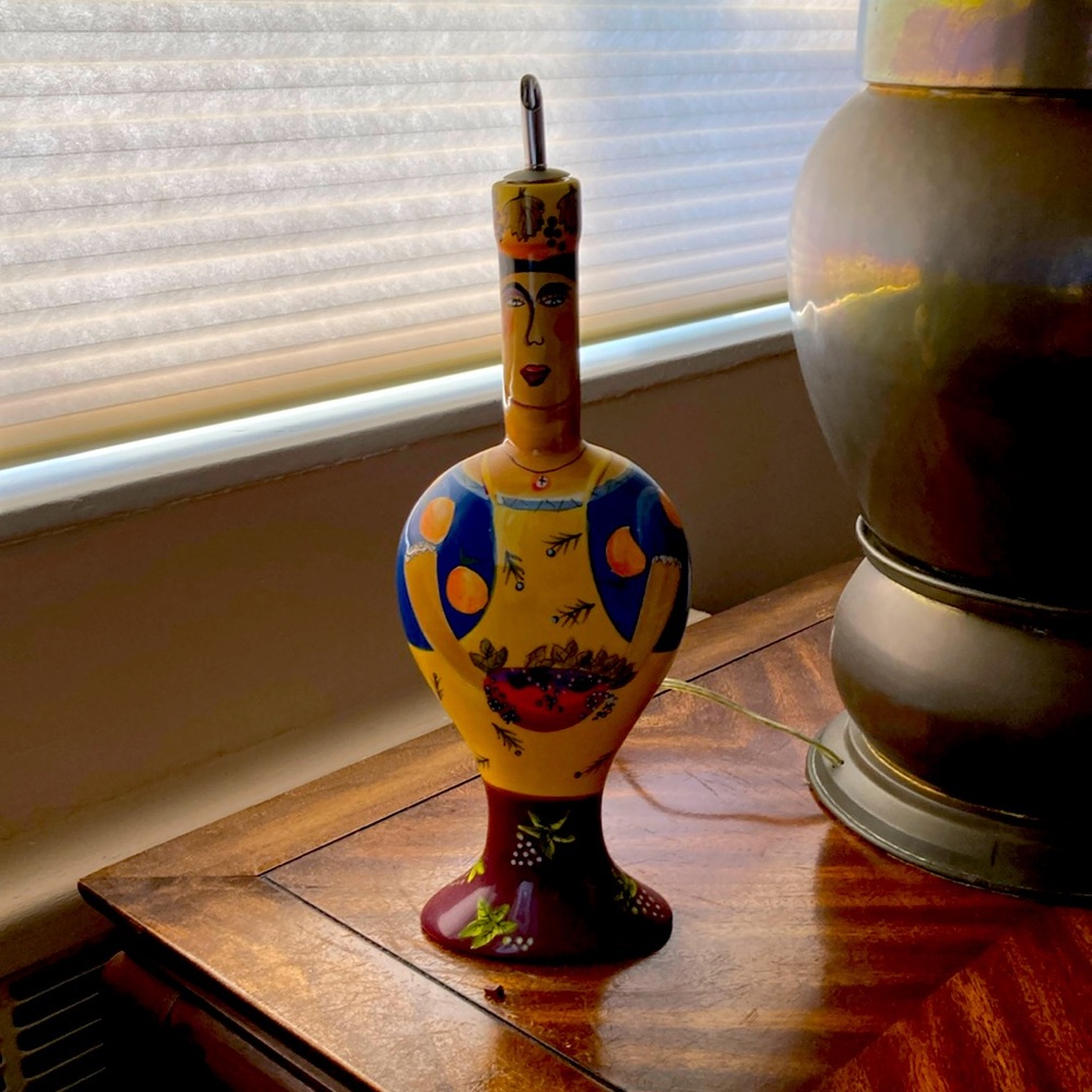 Mary Naylor Handpainted Ceramic‎ Wine OliveOil/Vase/Decor Tuscan Woman Figurine